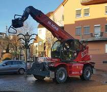 =Magni-Teleskoplader RTH 5.21 steht im Dezember 2020 in Hünfeld