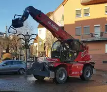 =Magni-Teleskoplader RTH 5.21 steht im Dezember 2020 in Hünfeld
