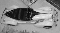 Der 1955 entstandene Nachbau eines Auburn Cabrios, so gesehen im Dezember 2014 im Auto- und Technikmuseum Sinsheim.