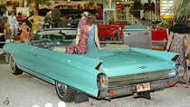 Ein Cadillac De Ville Convertible aus dem Jahr 1962. (Auto- und Technikmuseum Sinsheim, Dezember 2014) 