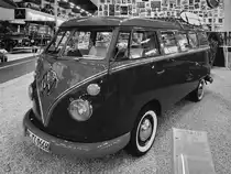 Dieser VW T1-Bus wurde 1966 gebaut. (Auto- und Technikmuseum Sinsheim, Dezember 2014)