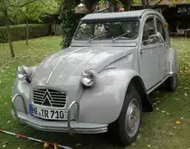 =Citroen 2 CV steht im Oktober 2019 in Niederaula
