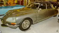Ein Citroen DS 21 war Anfang Dezember 2014 im Auto- und Technikmuseum Sinsheim zu sehen.