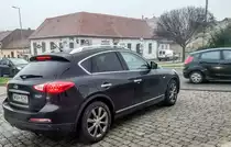 Infiniti FX37, aufgenommen in November, 2020.