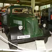 Im Auto- und Technikmuseum Sinsheim war im Dezember 2014 dieser Phänomen Granit 1500 S von 1940 zu sehen.