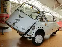 Ein Heinckel Kabinenroller von 1956, so gesehen Mitte Mai 2014 im Technik-Museum Speyer. 