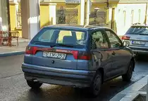 Seat Ibiza Mk2, fotografiert von hinten in Juli 2020.