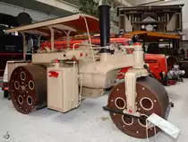 Eine Ruthemayer Dampfstraßenwalze von 1937, so gesehen Mitte Mai 2014 im Technik-Museum Speyer. 
