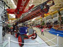 Diese 1921 gebaute Magirus Feuerwehrleiter K 26 war Mitte Mai 2014 im Technik-Museum Speyer ausgestellt.