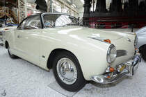 Dieser Volkswagen 1200 Karmann Ghia von 1962 ist Teil der Ausstellung im Technik-Museum Speyer. (Mai 2014)