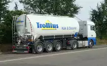 =MAN 18.480-Silozug der TROLLIUS GmbH rastet im Oktober 2020 an der A 7