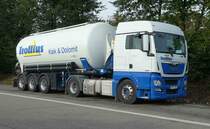 =Bild 22000: MAN 18.480-Silozug der TROLLIUS GmbH rastet im Oktober 2020 an der A 7