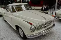 Ein Borgward Isabella Coupé von 1958 ist Teil der Ausstellung im Technik-Museum Speyer. (Mai 2014)