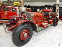 Dieses Tanklöschfahrzeug mit der Bezeichnung MK-4 des amerikanischen Herstellers Ahrens-Fox aus dem Jahr 1916 ist das älteste funktionsfähige US-Löschfahrzeug in Europa. (Technik-Museum Speyer, Mai 2014)