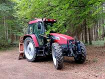 Case CS78; Produktionszeitraum 1995-2003; Leistung 78PS; hier im Einsatz zu Wald-, bzw. Forstarbeiten; 200430