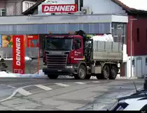 Scania G 440 Kipper mit Schnee Beladen unterwegs in Tramelan am 20.01.2021