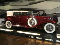 Profilansicht eines Cord L29 Convertible Sedan aus dem Jahr 1930. Zeithaus der Autostadt Wolfsburg.