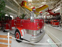 Dieser Mack Pumper C 75 entstand 1961 und ist im Technik-Museum Speyer ausgestellt. (Mai 2014)
