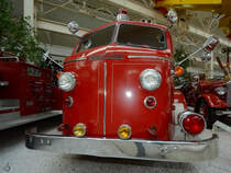Ein American La France Serie 700 Tanklöschfahrzeug von 1958 stand Mitte Mai 2014 im Technik-Museum Speyer.