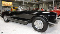 Ein Chevrolet Corvette C1 Cabriolet ist Teil der Ausstellung im Technik-Museum Speyer. (Mai 2014)