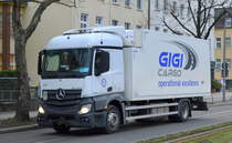 Ein MB ACTROS 1830 Kühllaster der Fa. GiGi Cargo sp.j. aus Szczecin (Polen) am 26.01.21 Berlin Karlshorst.