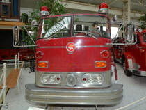 Dieser Mack Pumper C 75 entstand 1961 und ist im Technik-Museum Speyer ausgestellt. (Mai 2014)