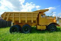 Auf dem Außengelände des Technik-Museums in Speyer stand Mitte Mai 2014 dieser Kaelble Muldenkipper Typ KD680E aus dem Jahr 1959.