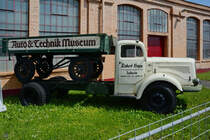 Ein Mercedes-Benz L 334 Laderaupe Mitte Mai 2014 im Technik-Museum Speyer.