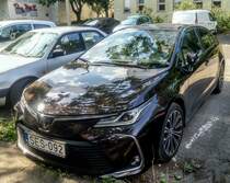Toyota Corolla Sedan (E210), fotografiert in Juli 2020. 