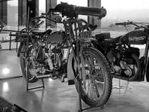 Dieses mit einem Schwarzlose 07/12 Maschinengewehr bestückte Motorrad des holländischen Herstellers Eysink war Ende Dezember 2016 im Nationalen Militärmuseum Soesterberg zu sehen.