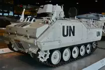 Ein Schützenpanzer YPR-765 AIFV ist Teil der Ausstellung im Nationalen Militärmuseum Soesterberg. (Dezember 2016)