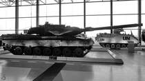 Im Nationalen Militärmuseum Soesterberg stand Ende Dezember 2016 dieser Leopard 2A6 Kampfpanzer.