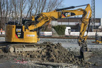 25.1.2021 - Caterpillar CAT 325 beim Bahnbau in Sande