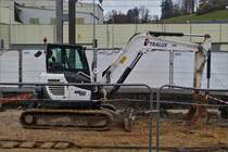 Auch dieser Yanmar V1080 Bagger ist beim Umbau der Gleisanlage im Bahnhof von Ettelbrück im Einsatz. 12.2020