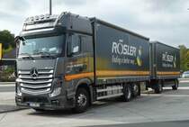 =MB Actros-Hängerzug von Oberflächentechnik RÖSLER rastet im Oktober 2020 an der A 7