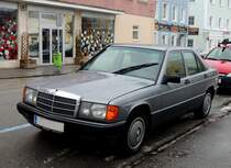 MB-190D; war wohl das erfolgreichste verkaufte Modell(W201); und wurde im Zeitraum von 1982÷1993 ca. 1,8Mio mal an den Mann bzw. Frau gebracht;  210216