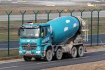Mercedes Benz Betonmischer am Flughafen Frankfurt 19.2.2021