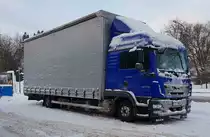 =MAN TGL12.250 der Spedition VAVRA steht nach eisiger Nacht in Fulda, 02-2021