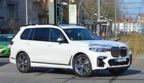 LUXUS-SUV, der neue BMW X7 M50i am 01.03.21 Berlin Karlshorst.