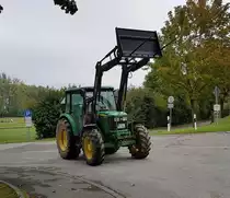 =John Deere 5275 E fotografiert im Oktober 2019