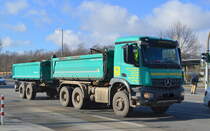 SaGeMa GmbH - Erdwirtschaft & Kompostierung aus Berlin mit einem MB AROCS Kipper mit Hänger am 05.03.21 Berlin Marzahn.