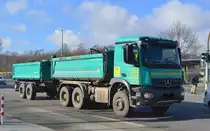 SaGeMa GmbH - Erdwirtschaft & Kompostierung aus Berlin mit einem MB AROCS Kipper mit Hänger am 05.03.21 Berlin Marzahn.