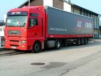 MAN TGA18.430 wartet vor den Toren der Molkereigenossenschaft in Ried i.I., 090405