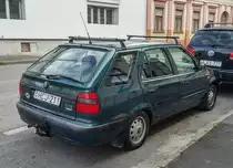 Rückansicht: Skoda Felicia in grün. Foto: 10.2020.