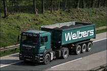 WELBERS Wir 7 fr Sie: Die WELBERS Kieswerke aus Kevelar setzt fr den Transport von Schttgtern zum Kunden  bis zu 14 Sattelzge und noch ein paar andere Lkws ein. Hier im Bild ein MAN TGA 18.430XLX D20 CommonRail hat Schotter vom Werk Hohenlimburg geholt und ist in Richtung Hagen unterwegs. (15.04.2009)
