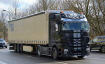 Fuhrbetrieb Fromm GmbH mit einem Sattelzug mit toller MB ACTROS 1846 EURO5 BLACK LINER Zugmaschine am 19.03.21 Berlin Weißensee.