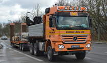 Keßler-Bau AG mit einem gewaltigen MB ACTROS 3351 V8 Baukipper (Selbstlader) + Hänger am 19.03.21 Berlin-Weißensee.