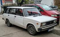 Lada 2104 alias Lada Nova Kombi. Aufnahme: 11.2020.