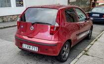 Rückansicht: dreitürer Fiat Punto Mk2. Foto: Oktober, 2020.