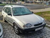 Toyota Corolla E110 Kombi, gesehen in Nov. 2020.